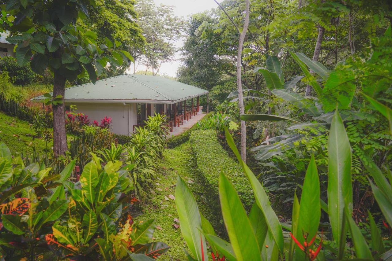 Hotel Cerro Lodge Tarcoles Exterior photo