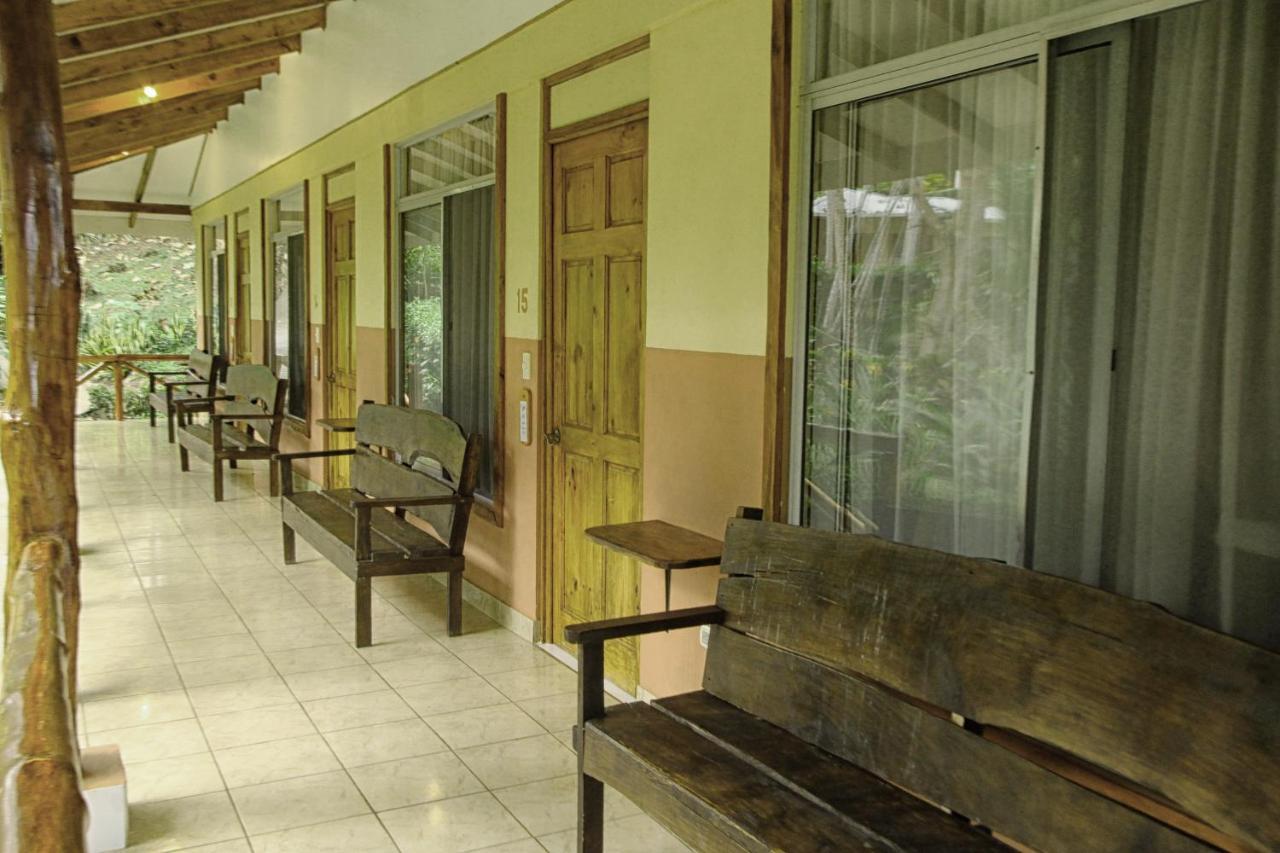 Hotel Cerro Lodge Tarcoles Exterior photo
